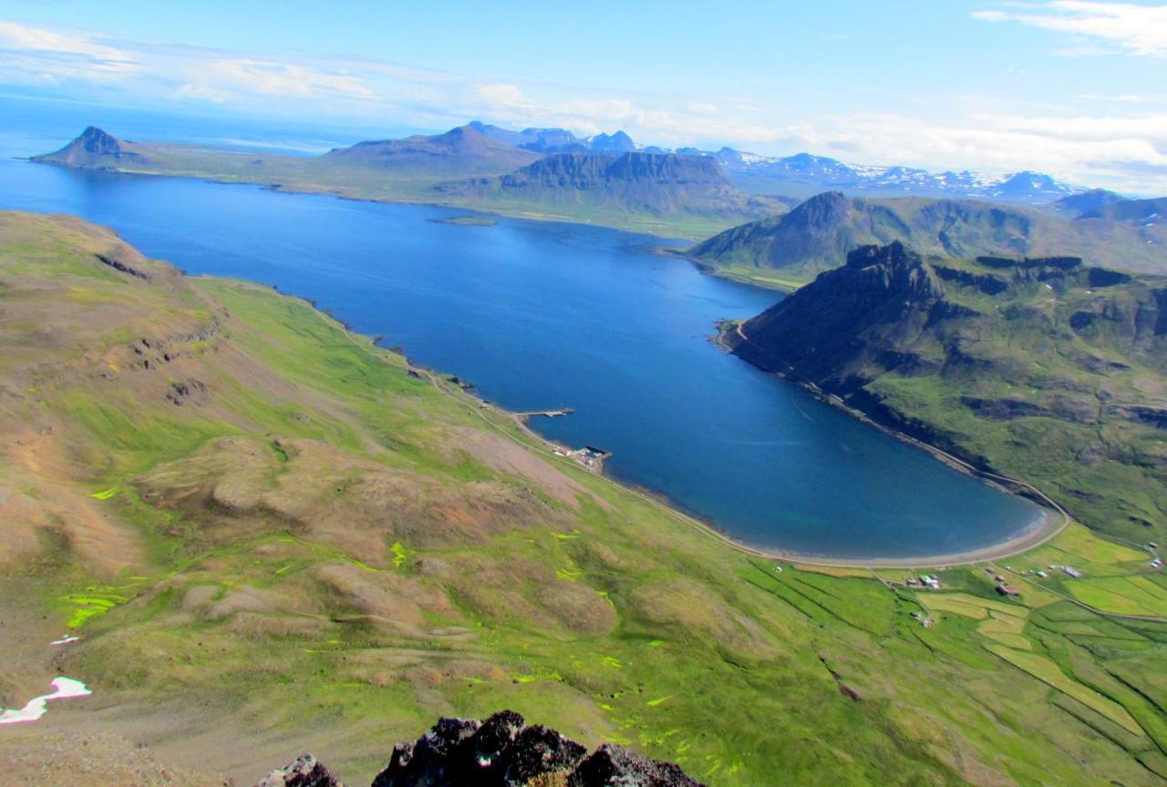 Urdartindur Guesthouse And Cottages Northurfjorthur Екстер'єр фото